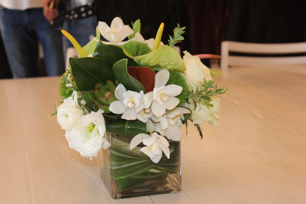 Professional Flower arrangement - Growing Wild Manhattan Beach Professional Looking Flower Arrangements-13