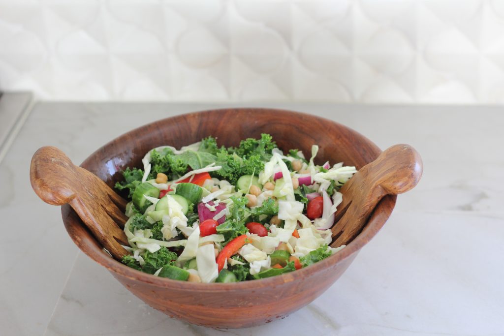 Easy Vegan Cabbage, Kale, Tomato and Chickpea Salad 