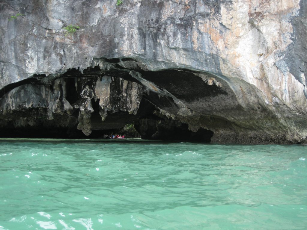 cave8