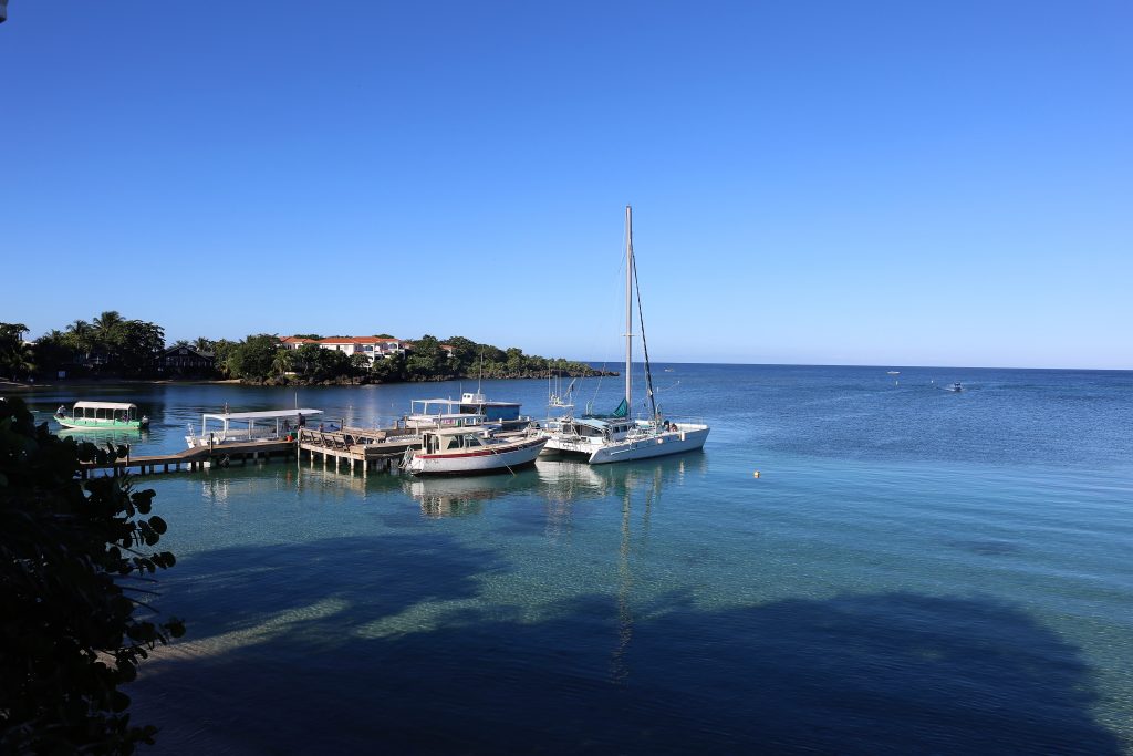 West End of Roatan marina