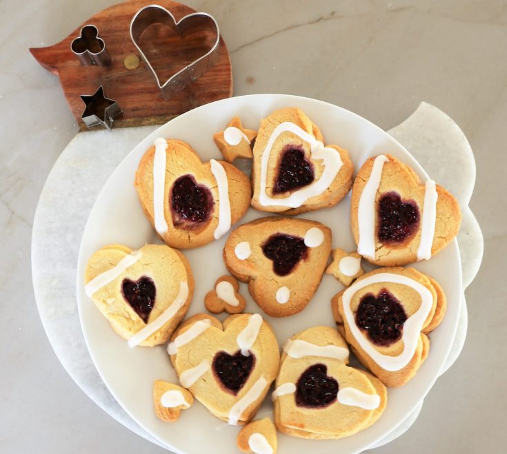 Raspberry Almond Shortbread Cookies