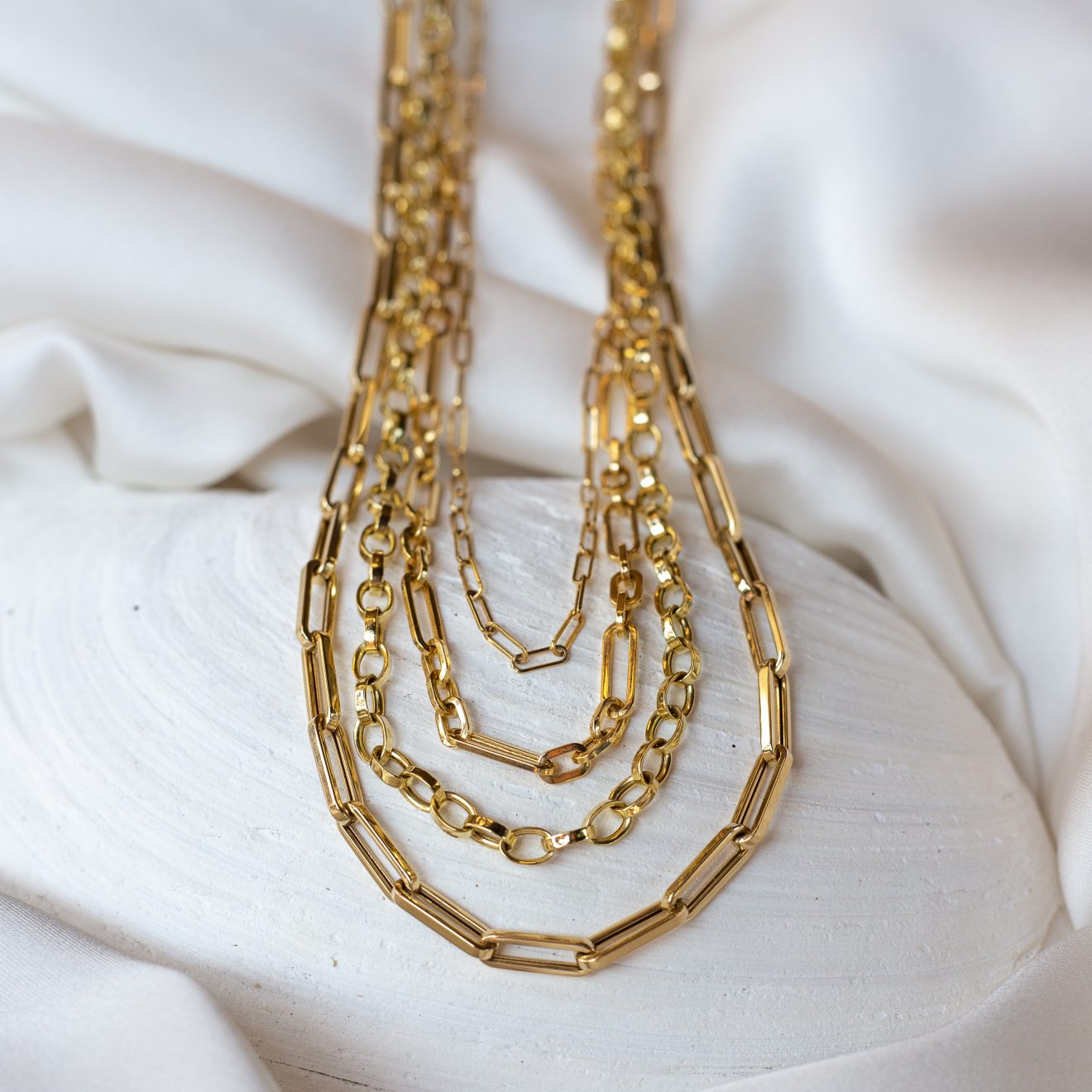 How to Clean Gold Jewelry in 10 minutes Ounce of Salt