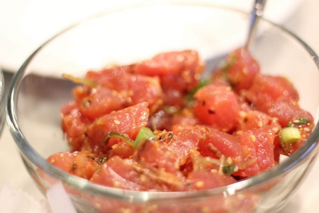 ingredients for healthy spicy ahi salad- poke